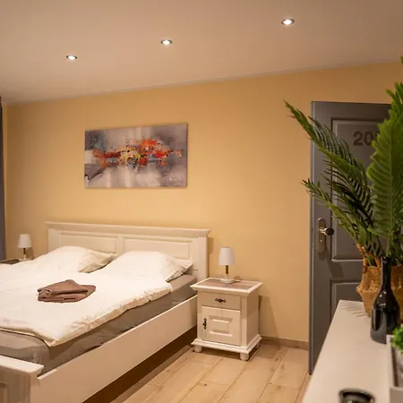 Aparthotel Rotheul *